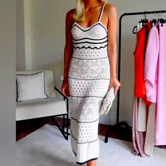 Olive+Oak • CONTRASTING BINDING SWEETHEART POINTELLE CROCHET KNIT MAXI DRESS - Picture 8 of 13